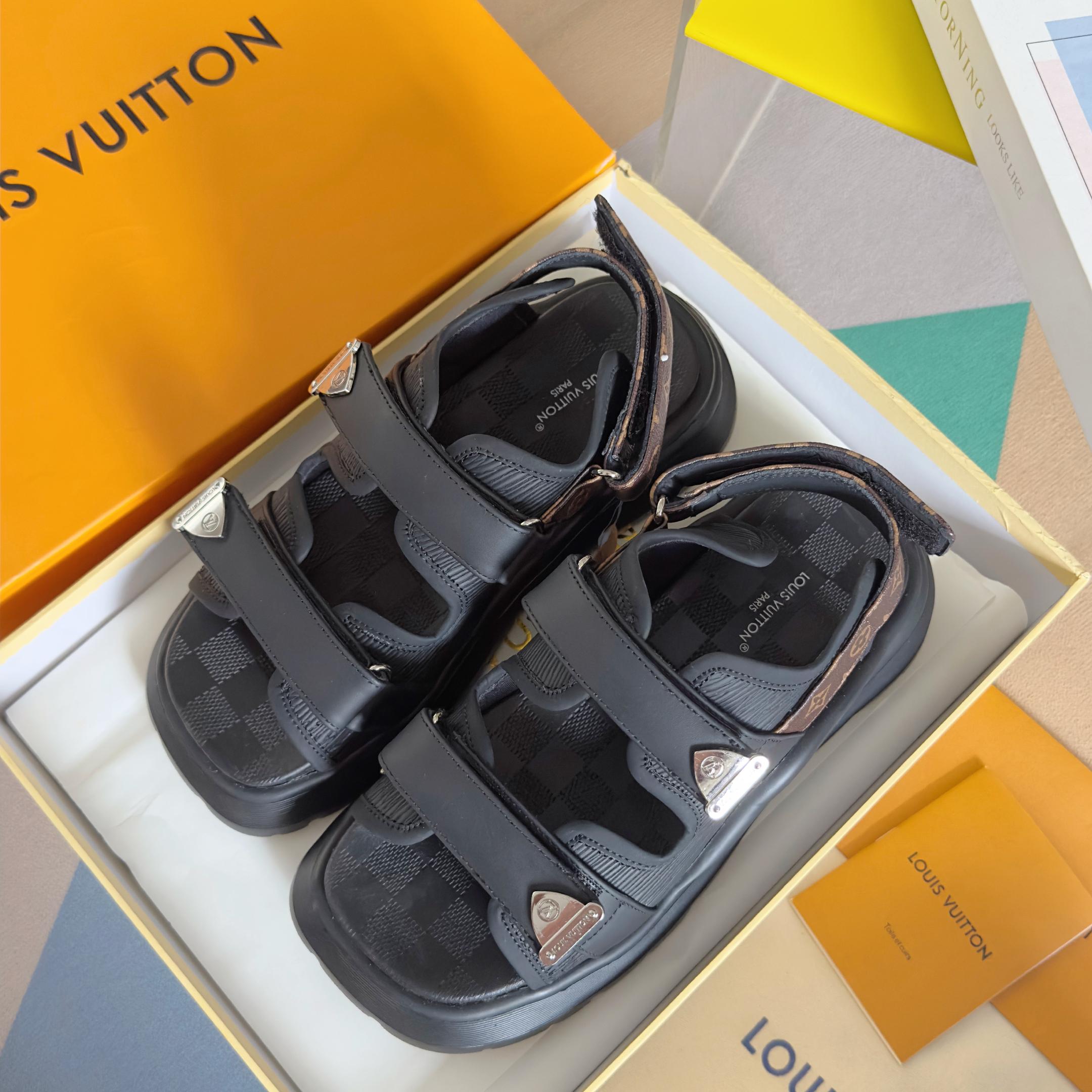 Сандали Louis Vuitton 