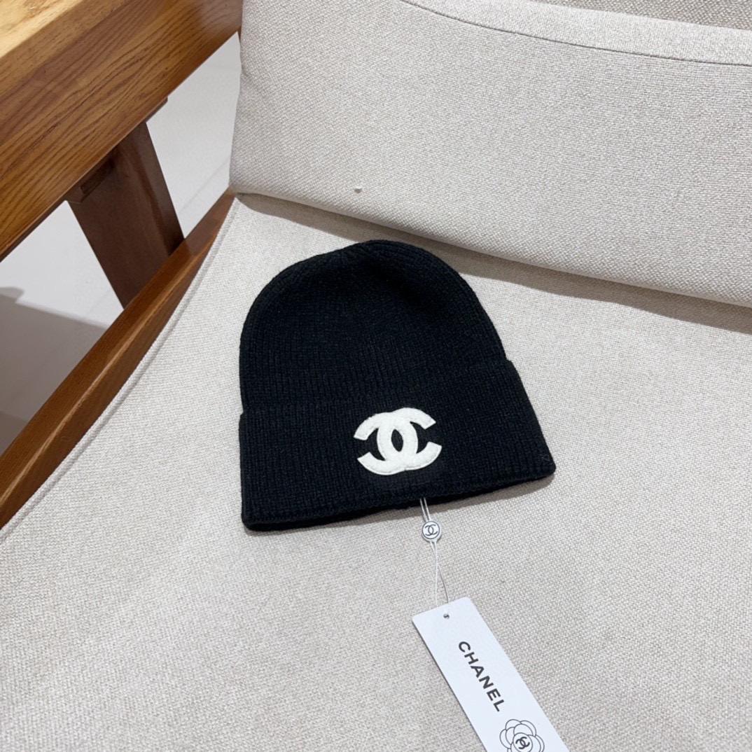 Шапка Chanel