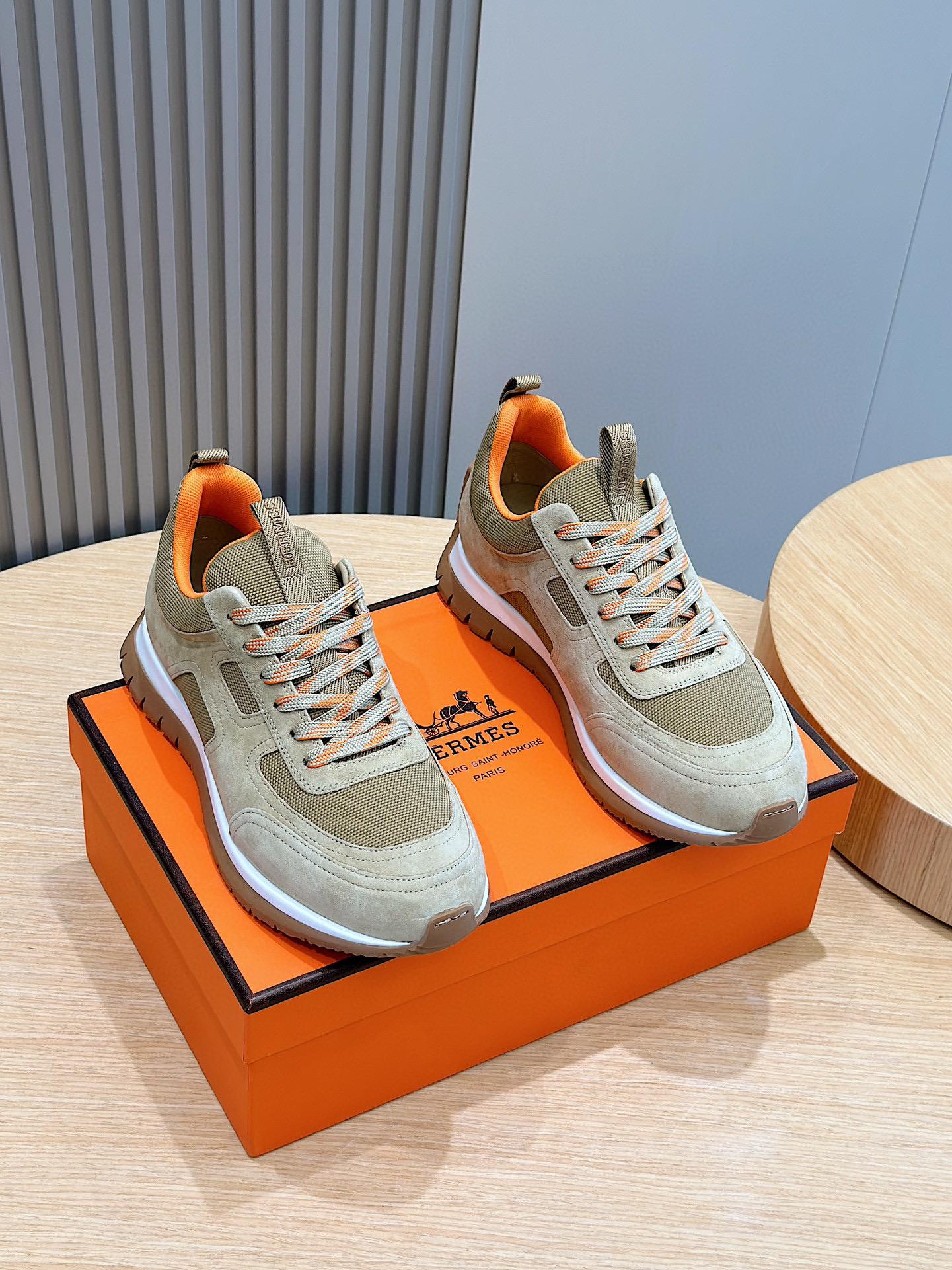 Кроссовки Hermes  