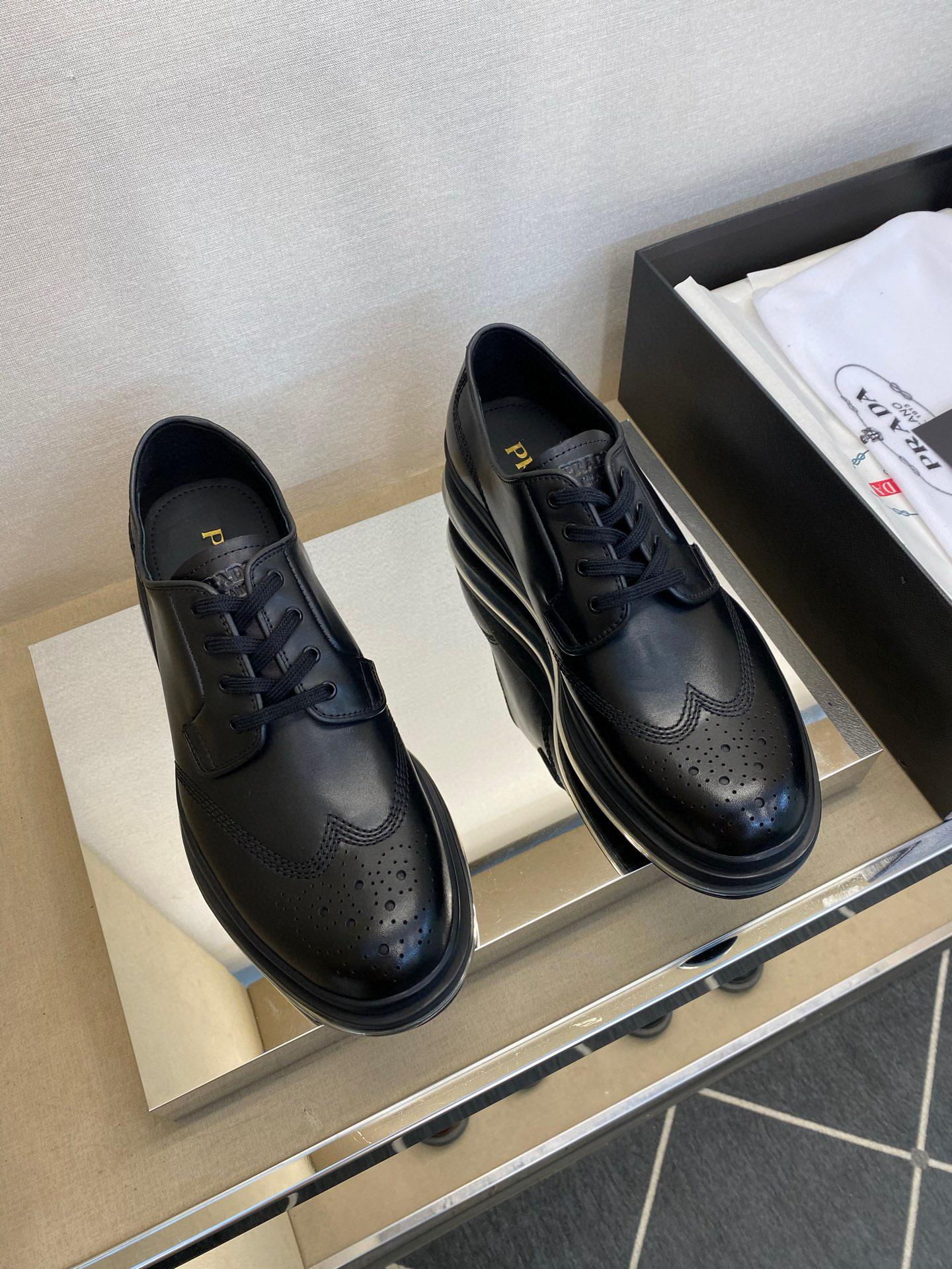 Ботинки Prada