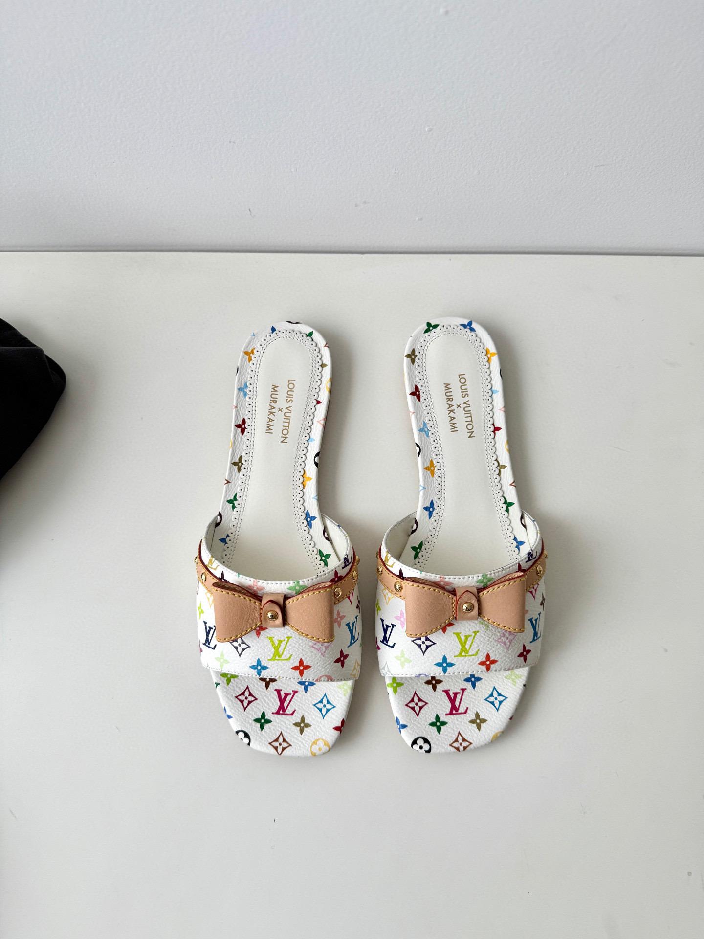 Шлёпанцы Louis Vuitton 