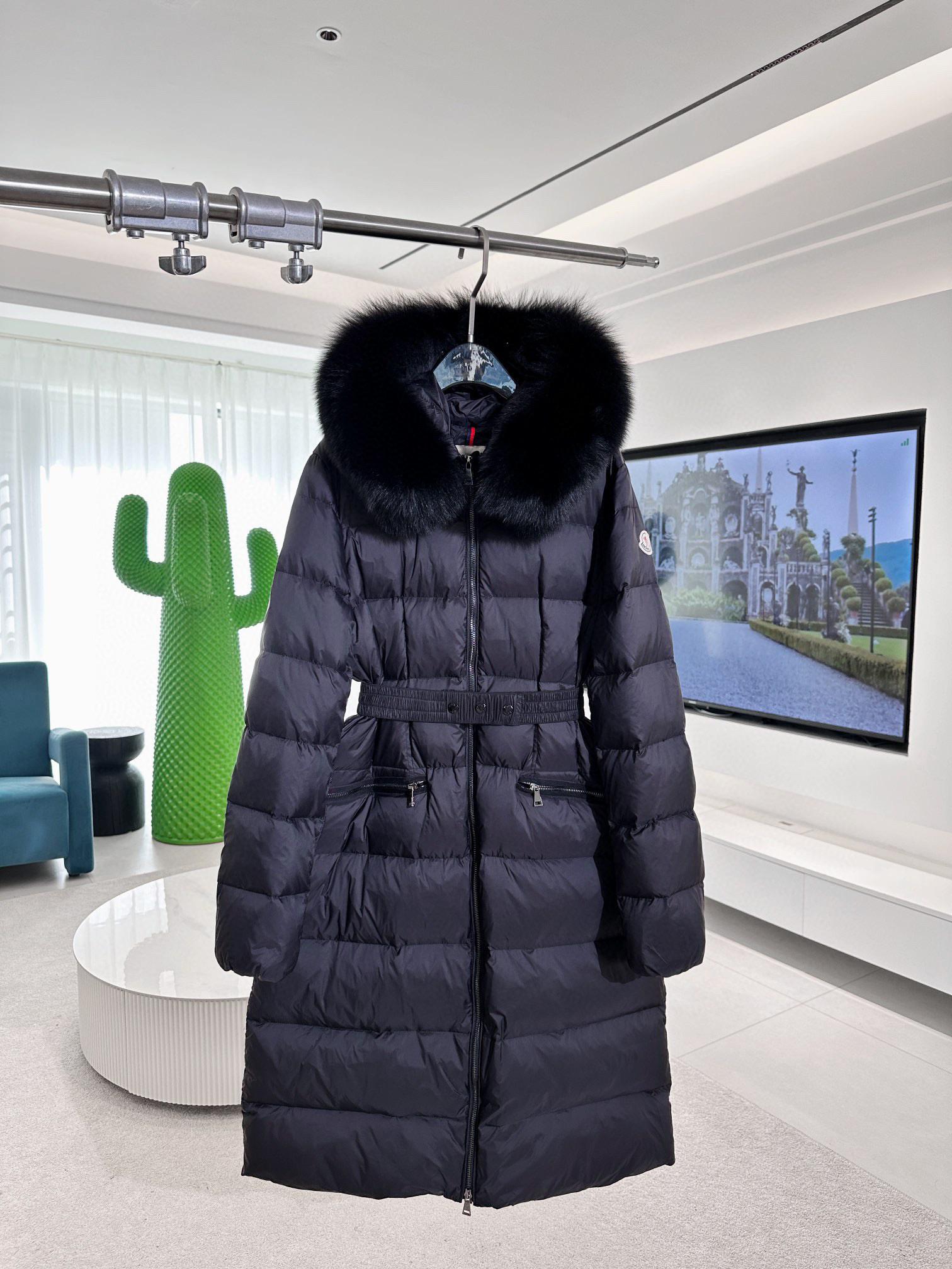 Пуховик Moncler 