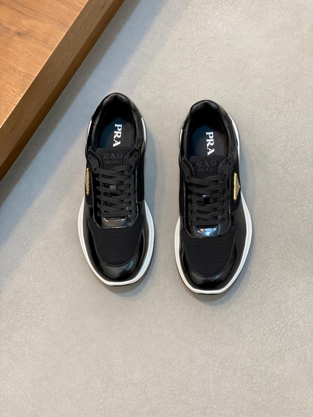 Кроссовки Prada 