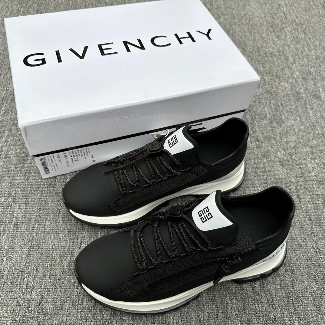Кроссовки Givenchy 