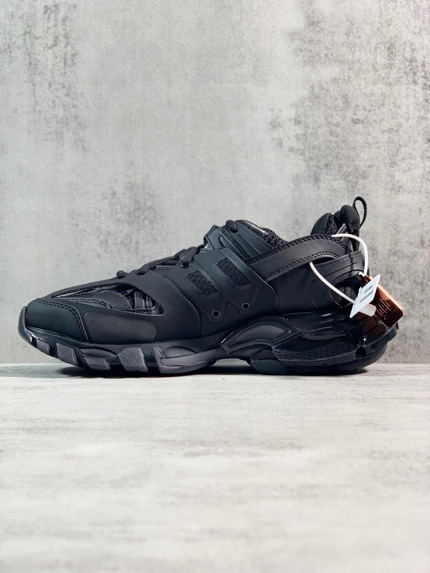 Кроссовки Balenciaga 