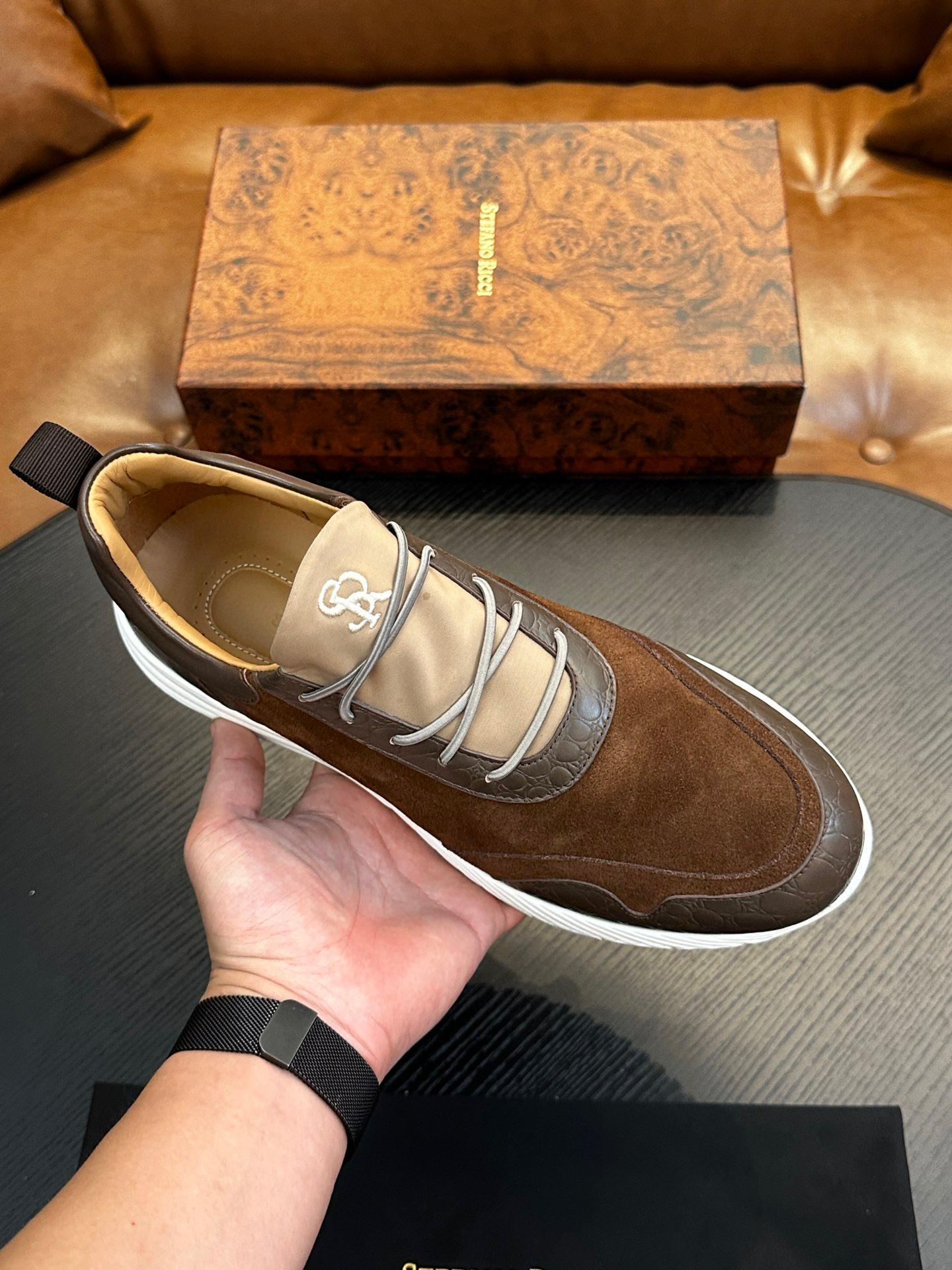 Кроссовки Santoni 