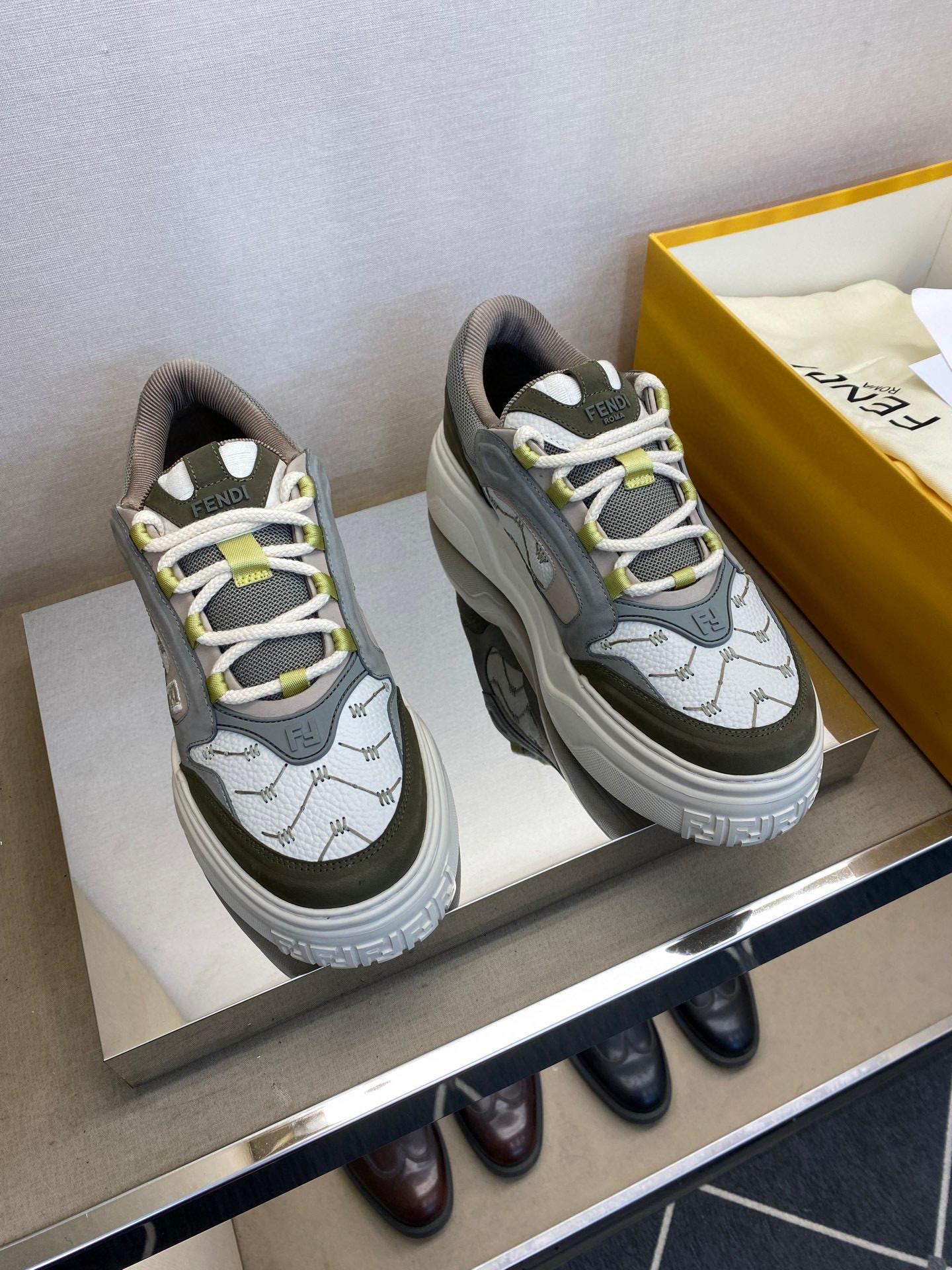 Кроссовки Fendi