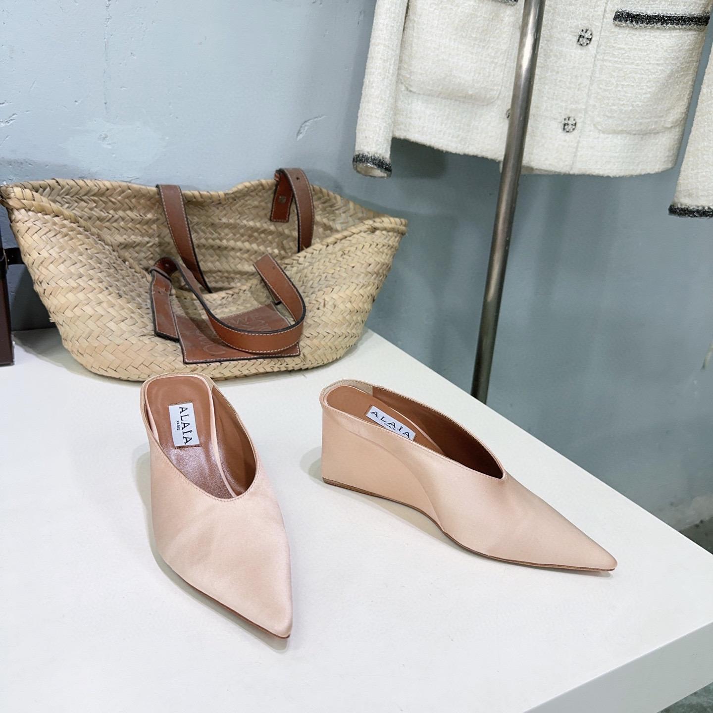 Туфли Alaia 