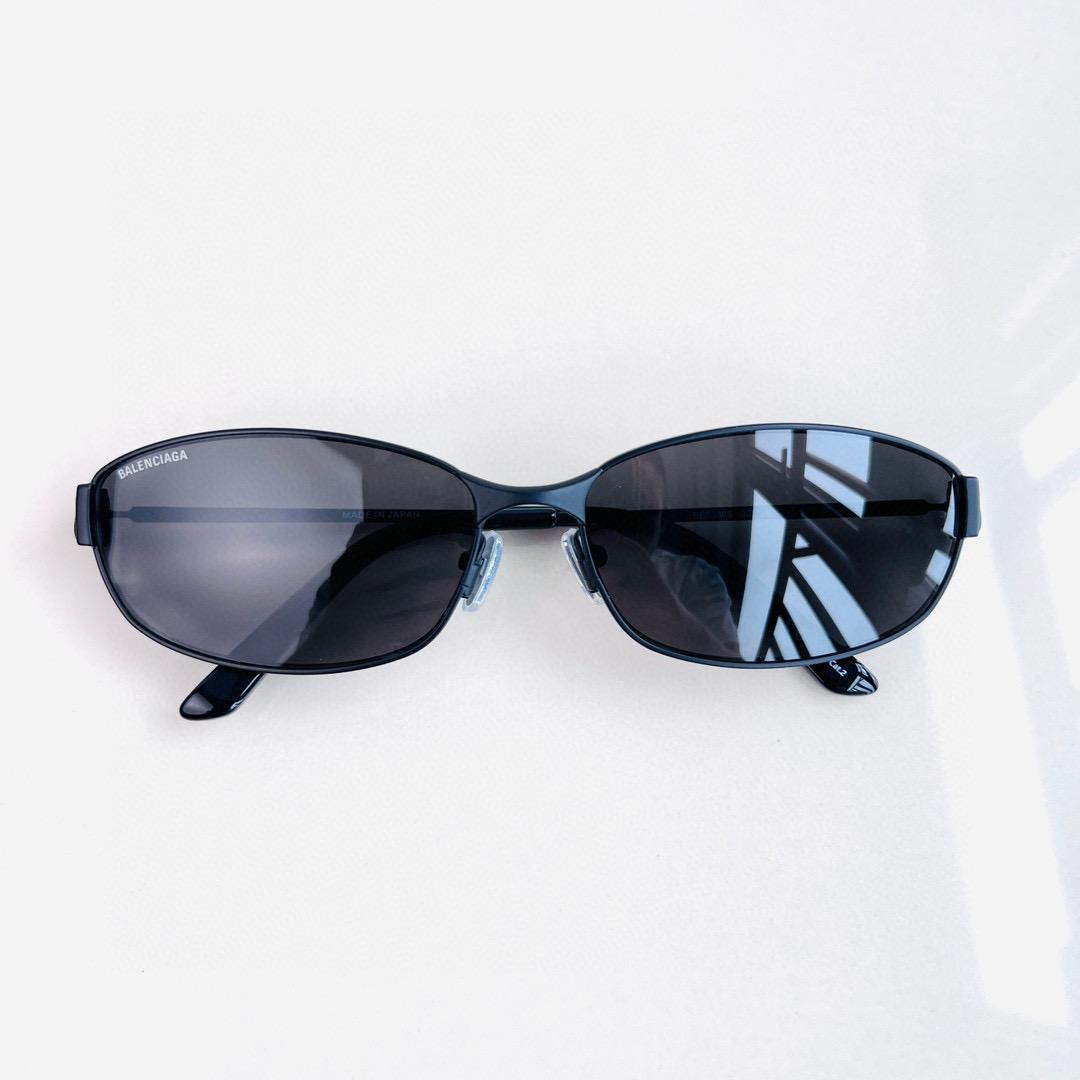 Очки Balenciaga 