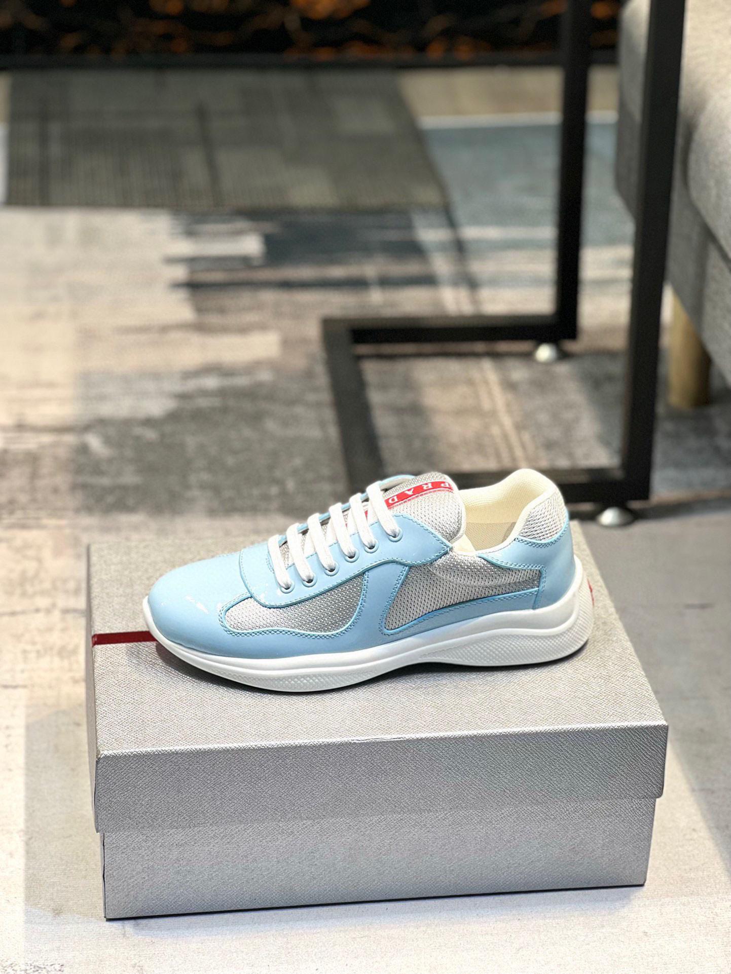 Кроссовки Prada 