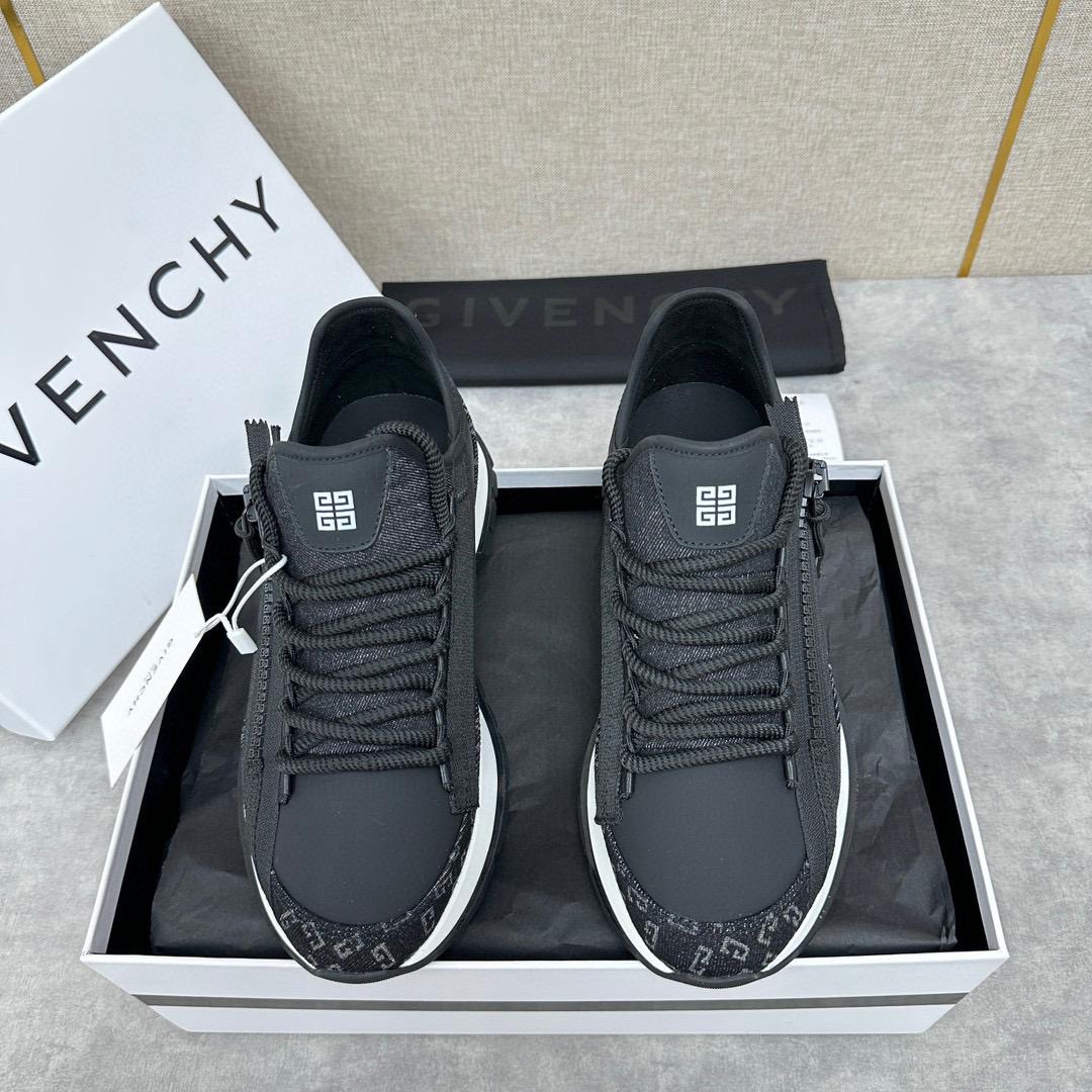 Кроссовки Givenchy 
