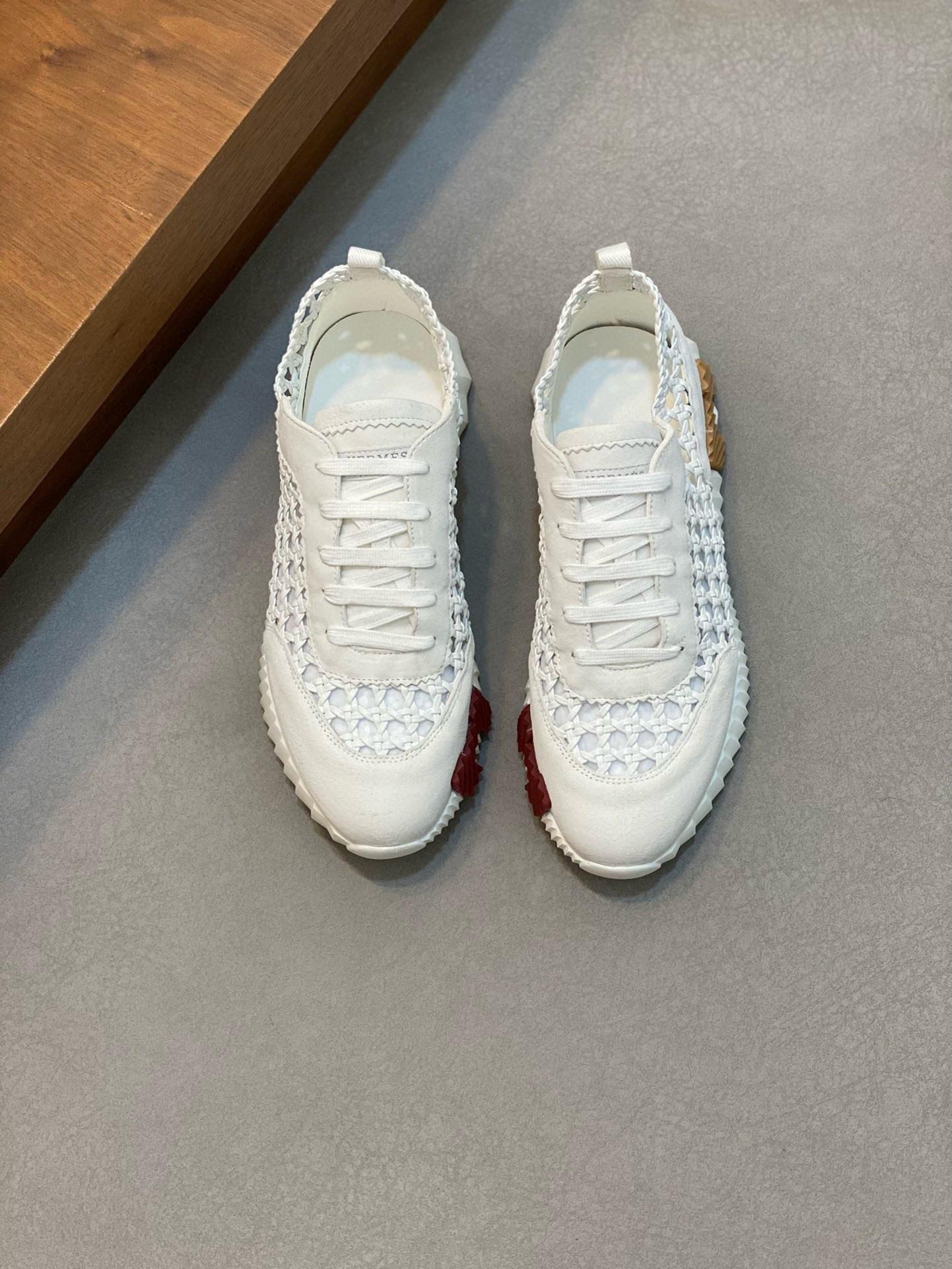 Кроссовки Hermes 