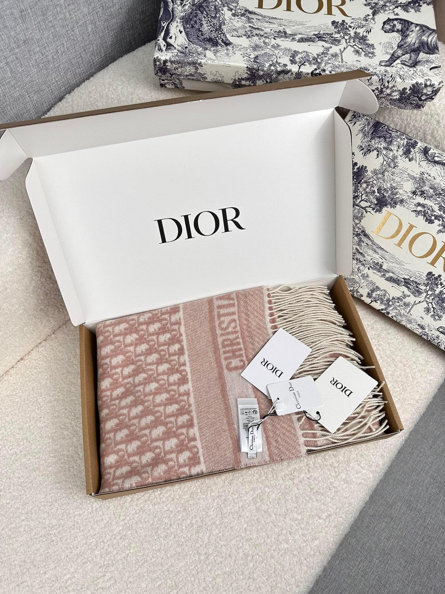 Шарф Dior