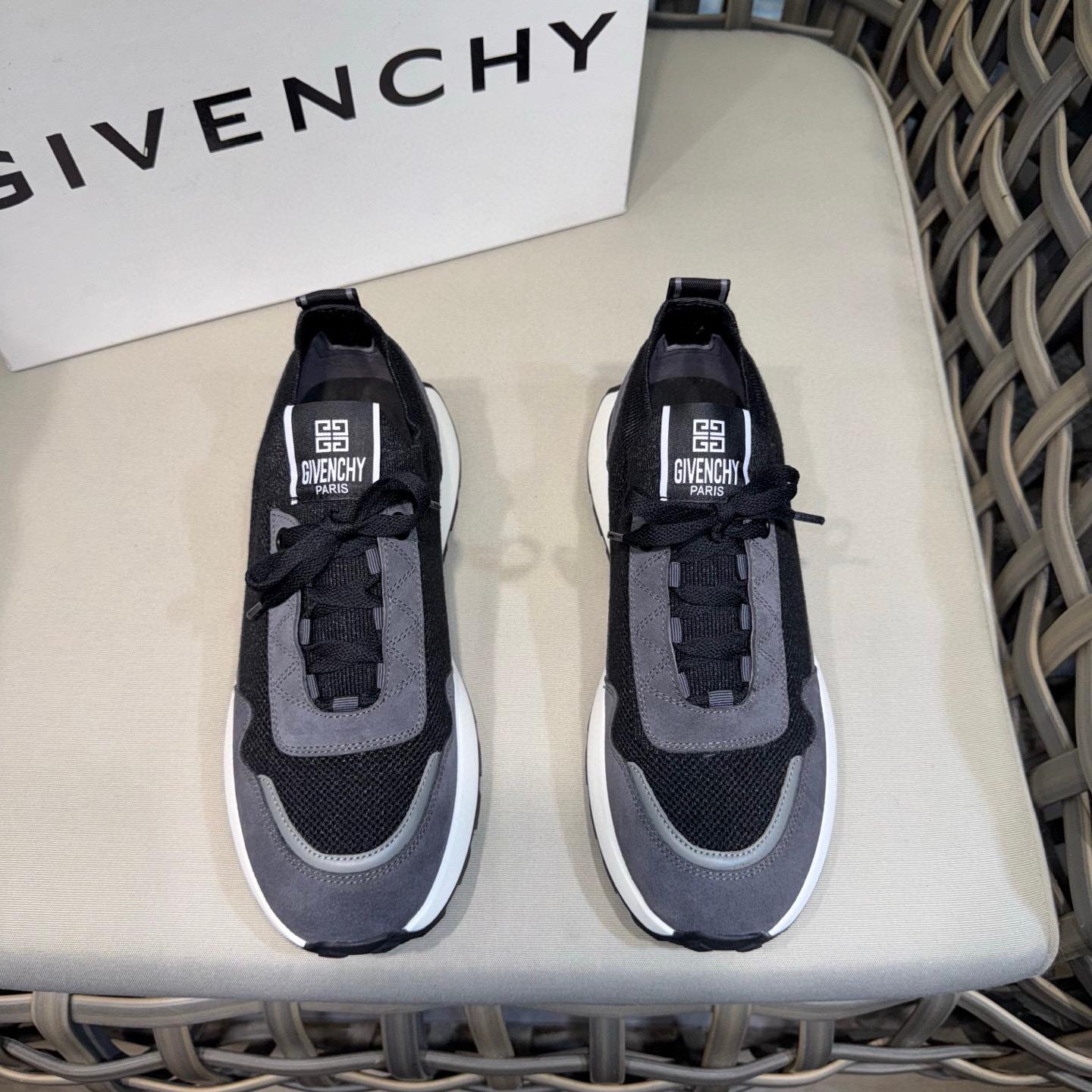 Кроссовки Givenchy 