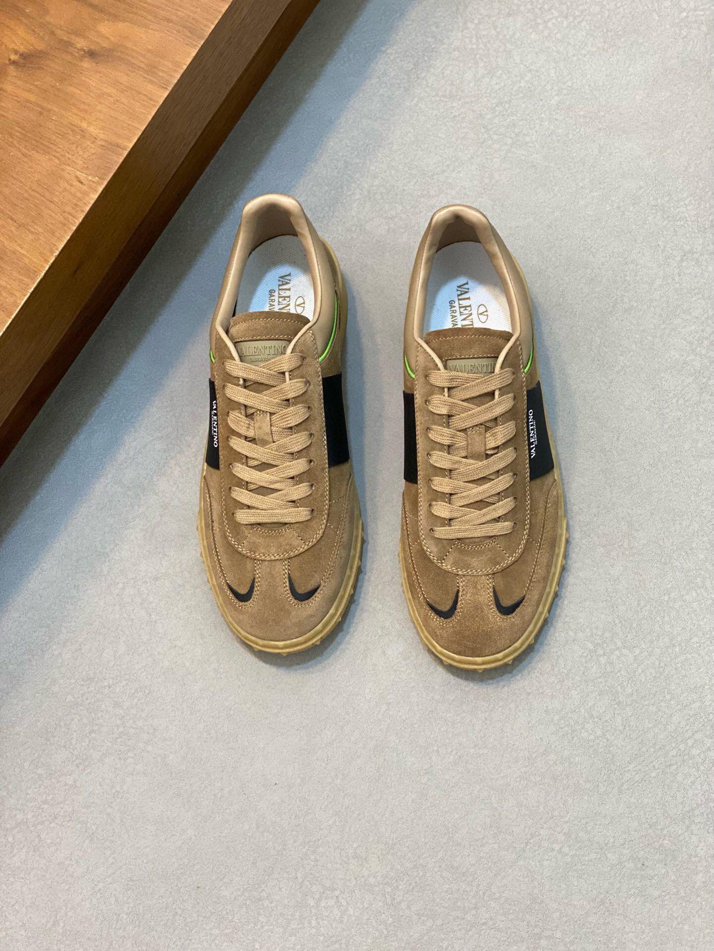 Кроссовки Valentino 