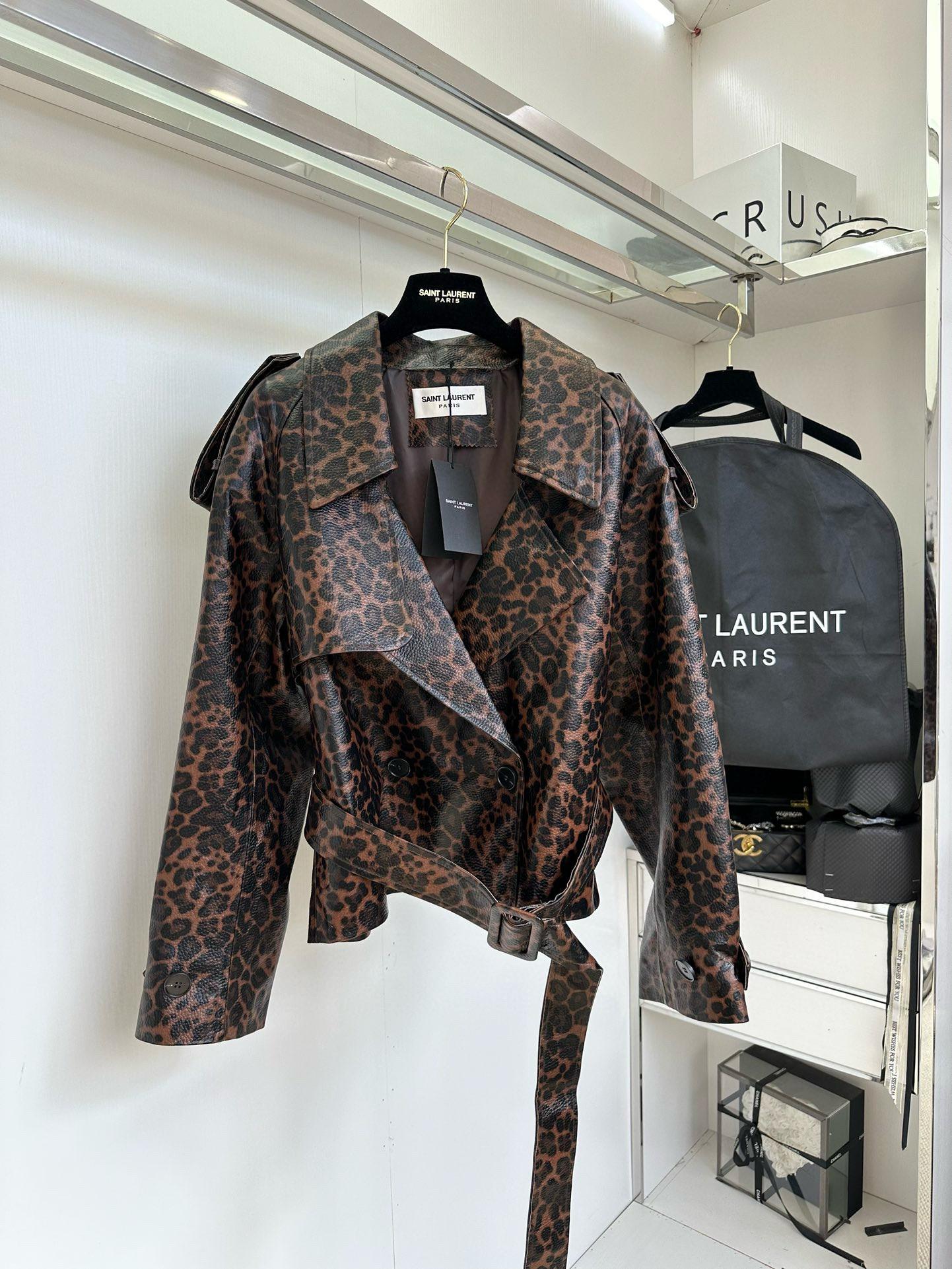 Кожаная куртка Saint Laurent 