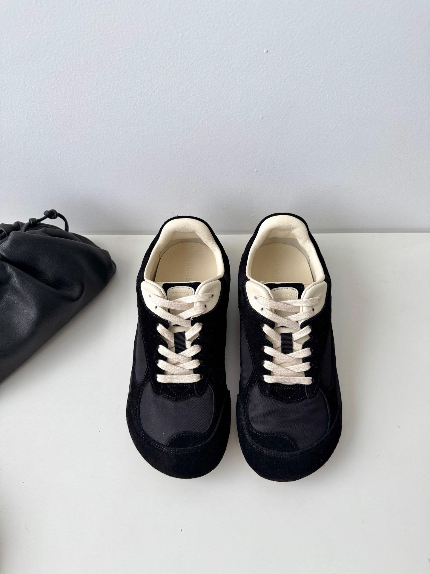 Кроссовки Bottega Veneta