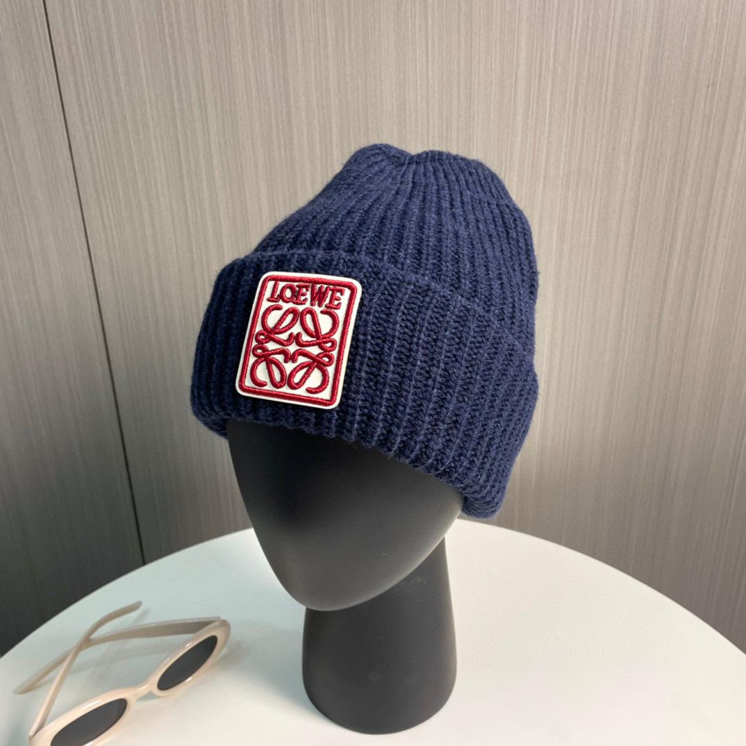 Шапка Loewe