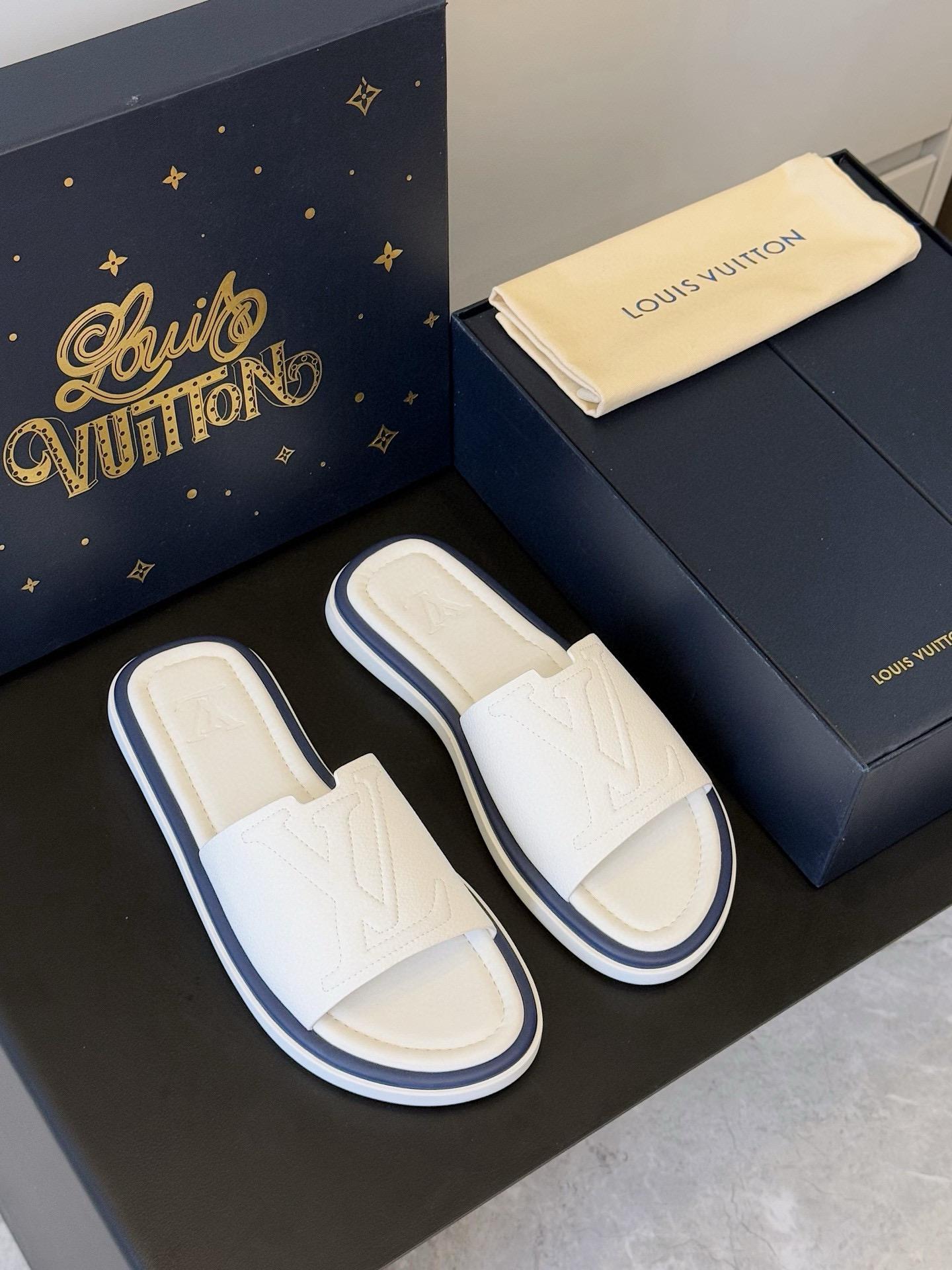 Тапочки Louis Vuitton 