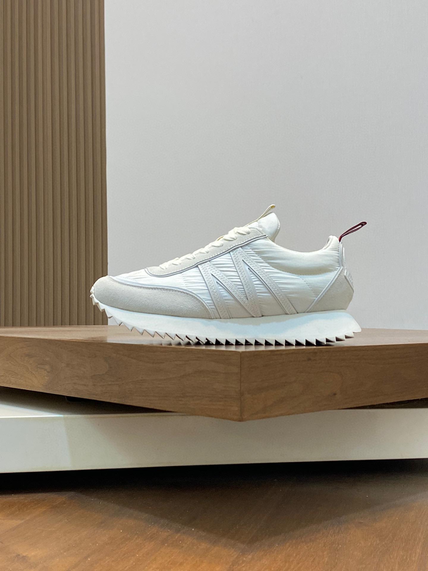 Кроссовки Moncler  