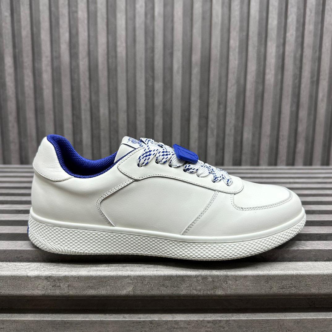 Кроссовки Burberry 