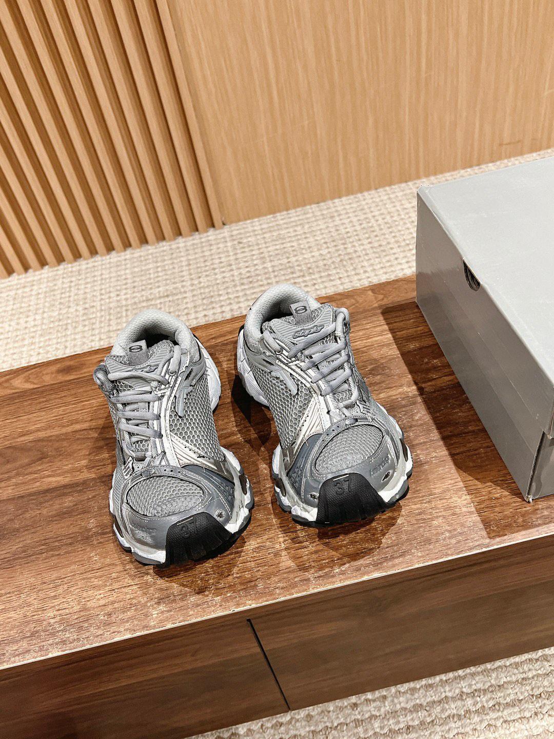 Кроссовки Balenciaga