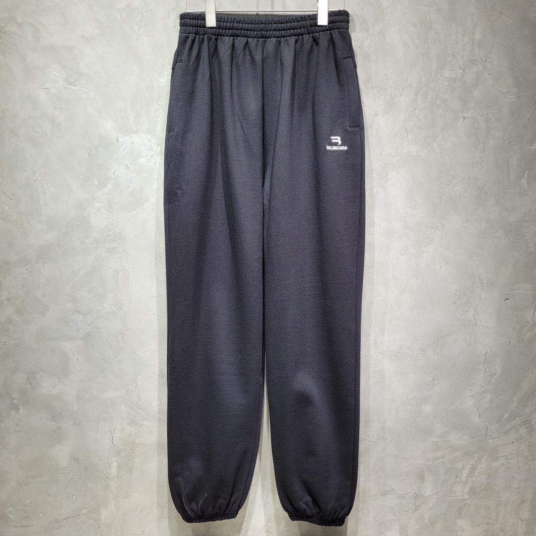 Спортивные штаны Balenciaga 