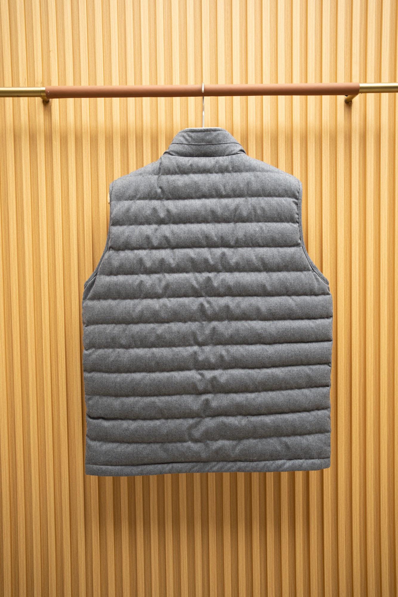 Жилетки Kiton 