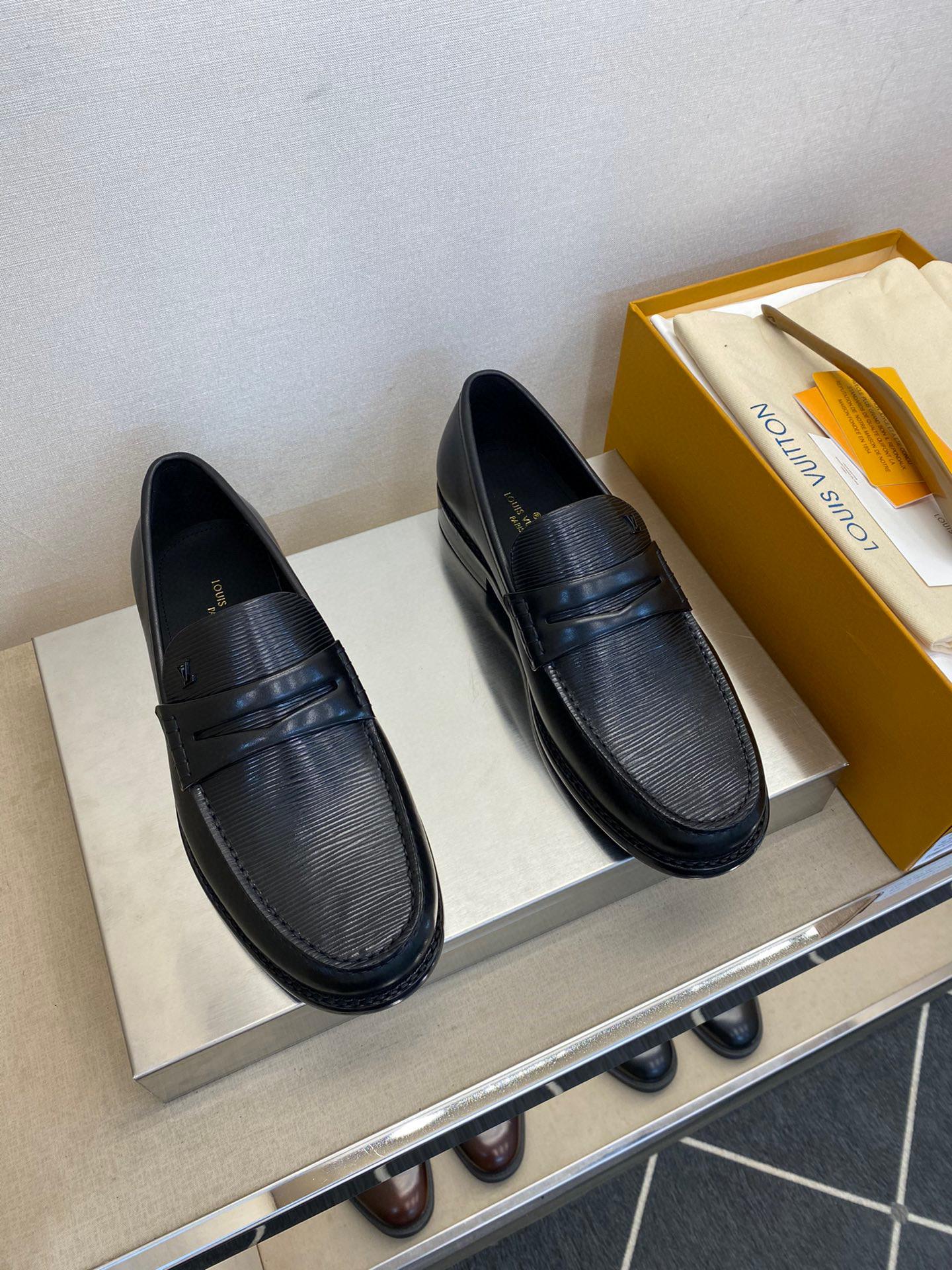 Лоферы Louis Vuitton 