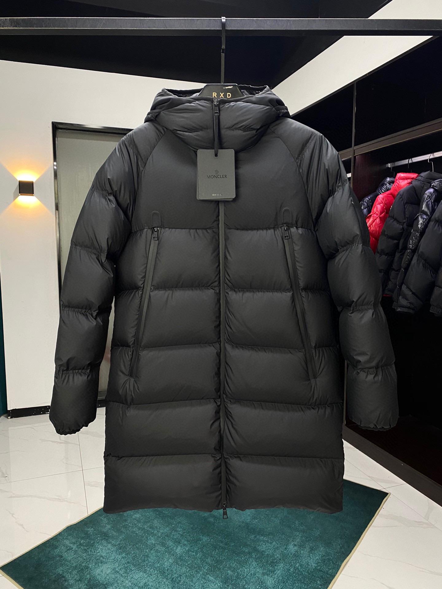 Пуховик Moncler EXE