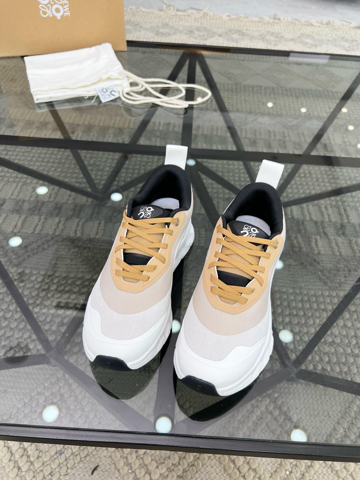 Кроссовки Loewe