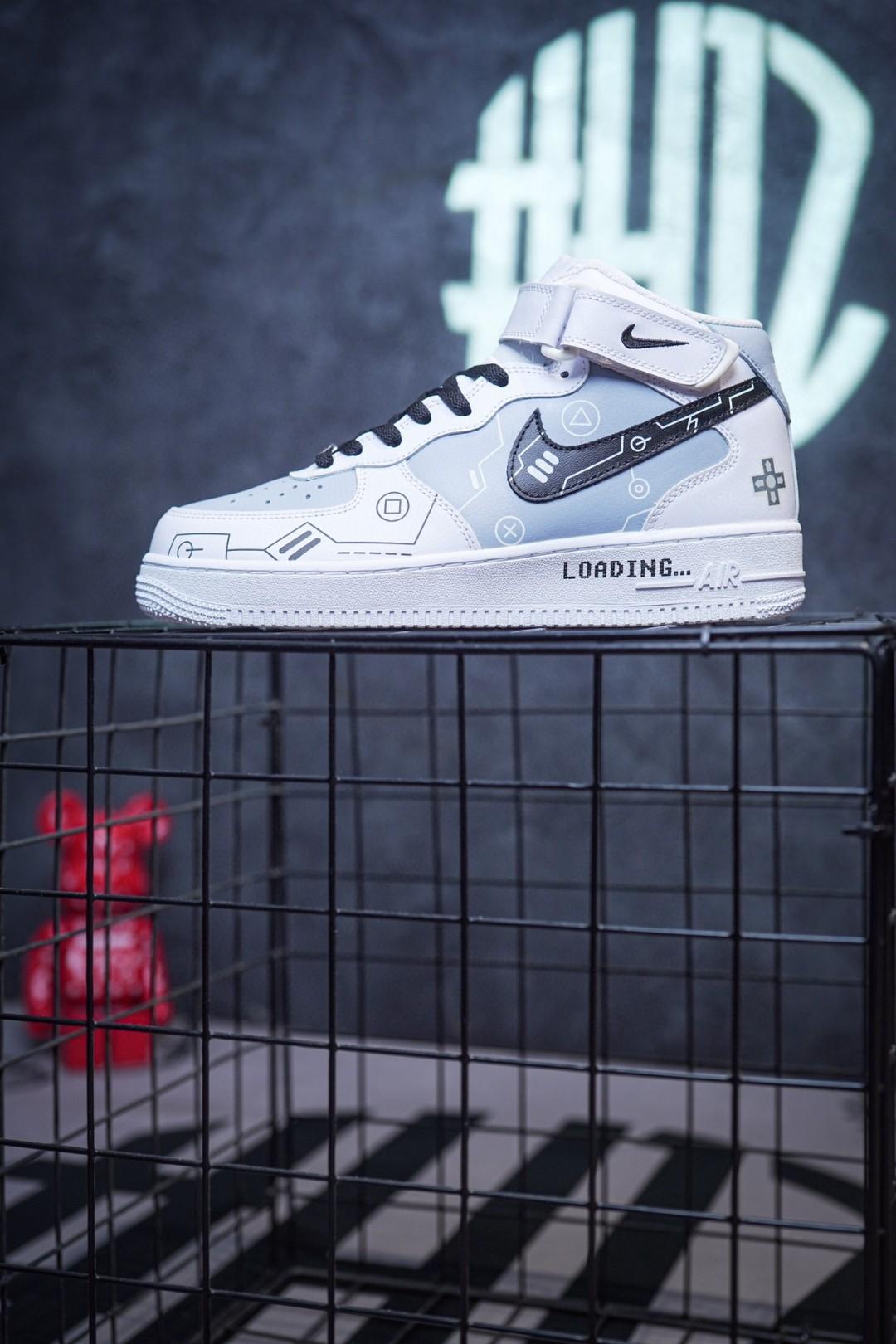 Кроссовки Nike