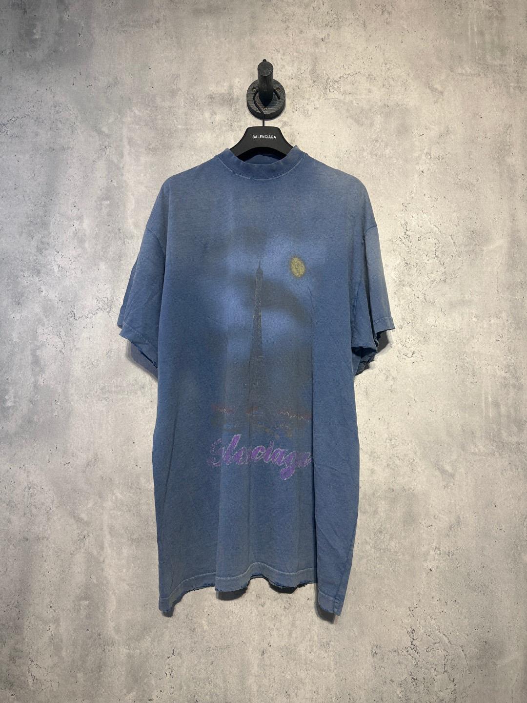 Футболка Balenciaga