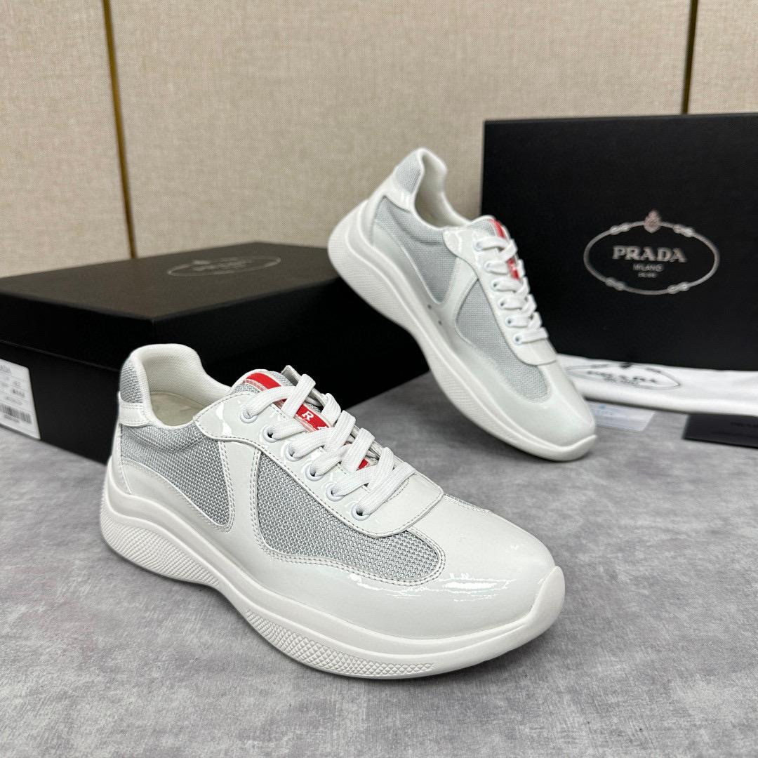 Кроссовки Prada