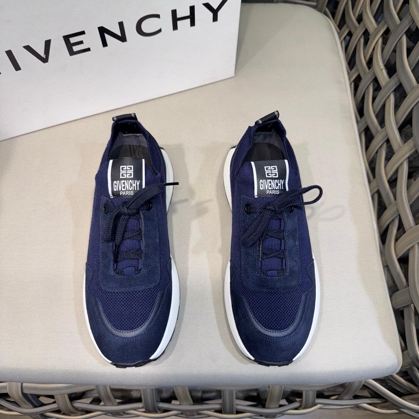 Кроссовки Givenchy 