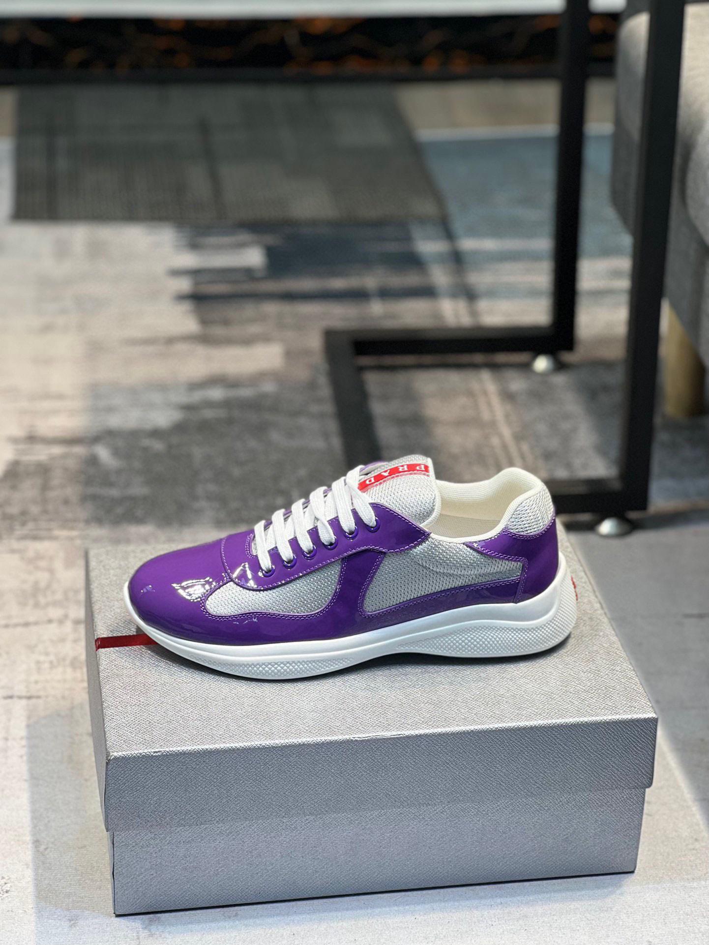 Кроссовки Prada 