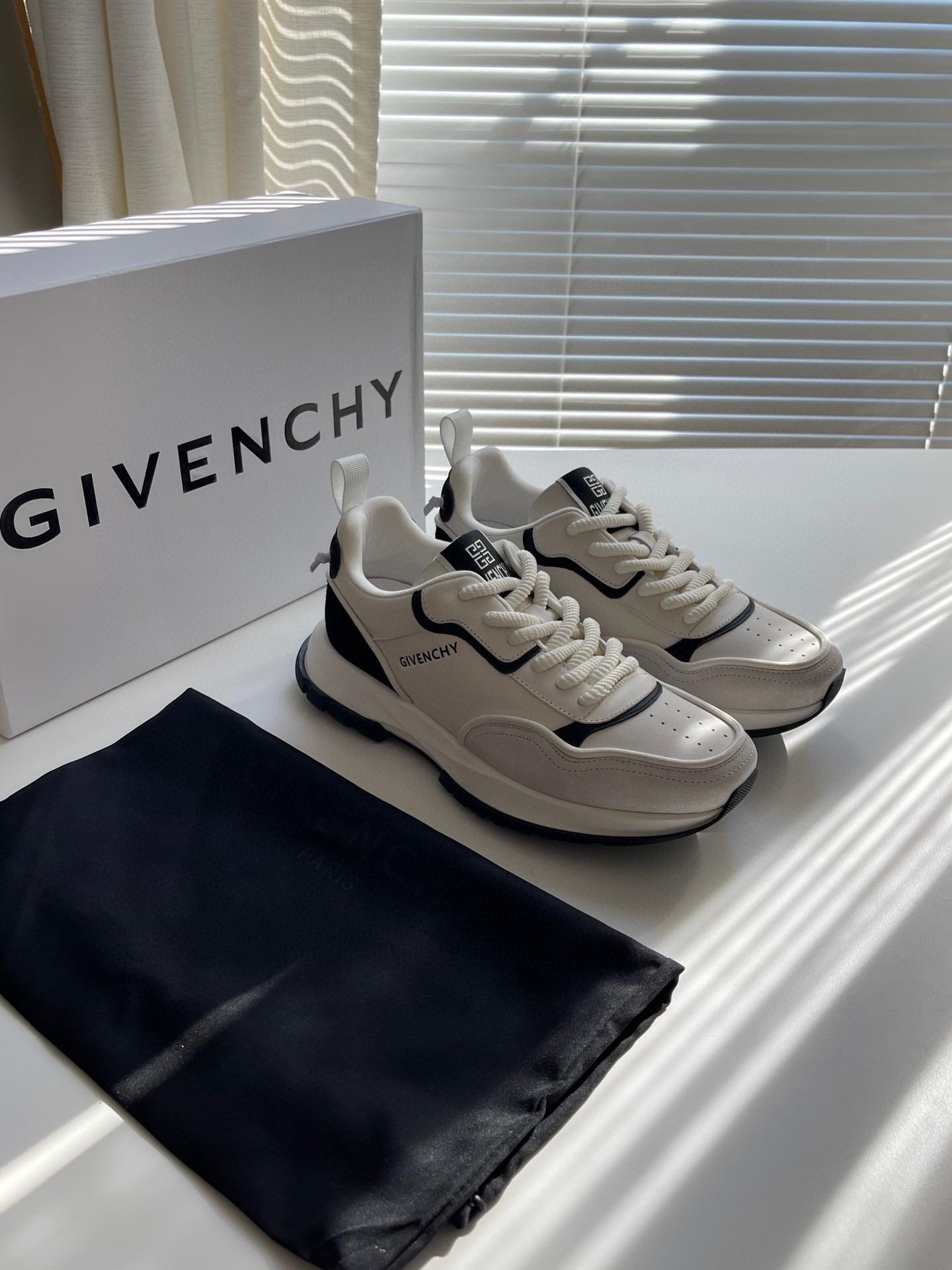 Кроссовки Givenchy