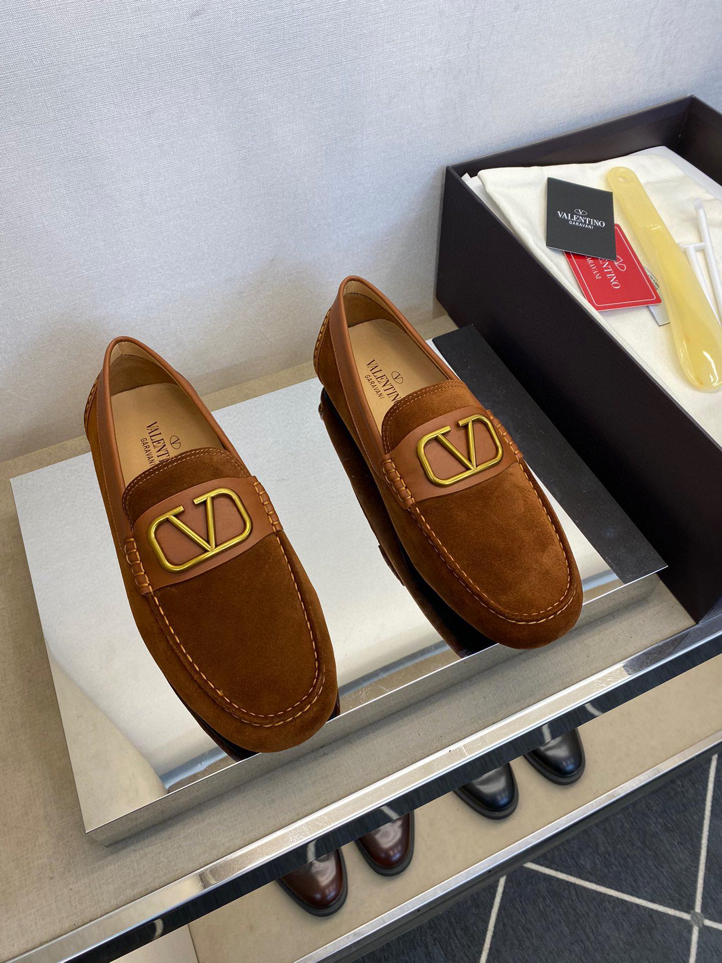 Лоферы Valentino