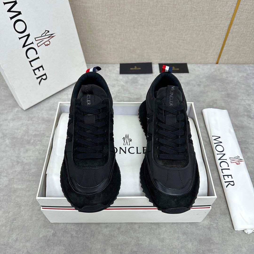 Кроссовки Moncler 