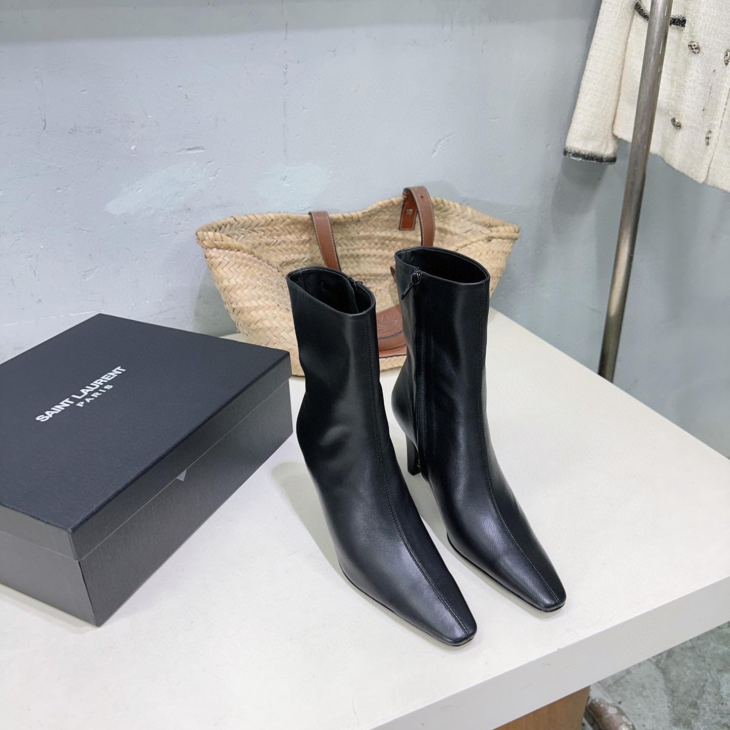 Сапоги Saint Laurent 