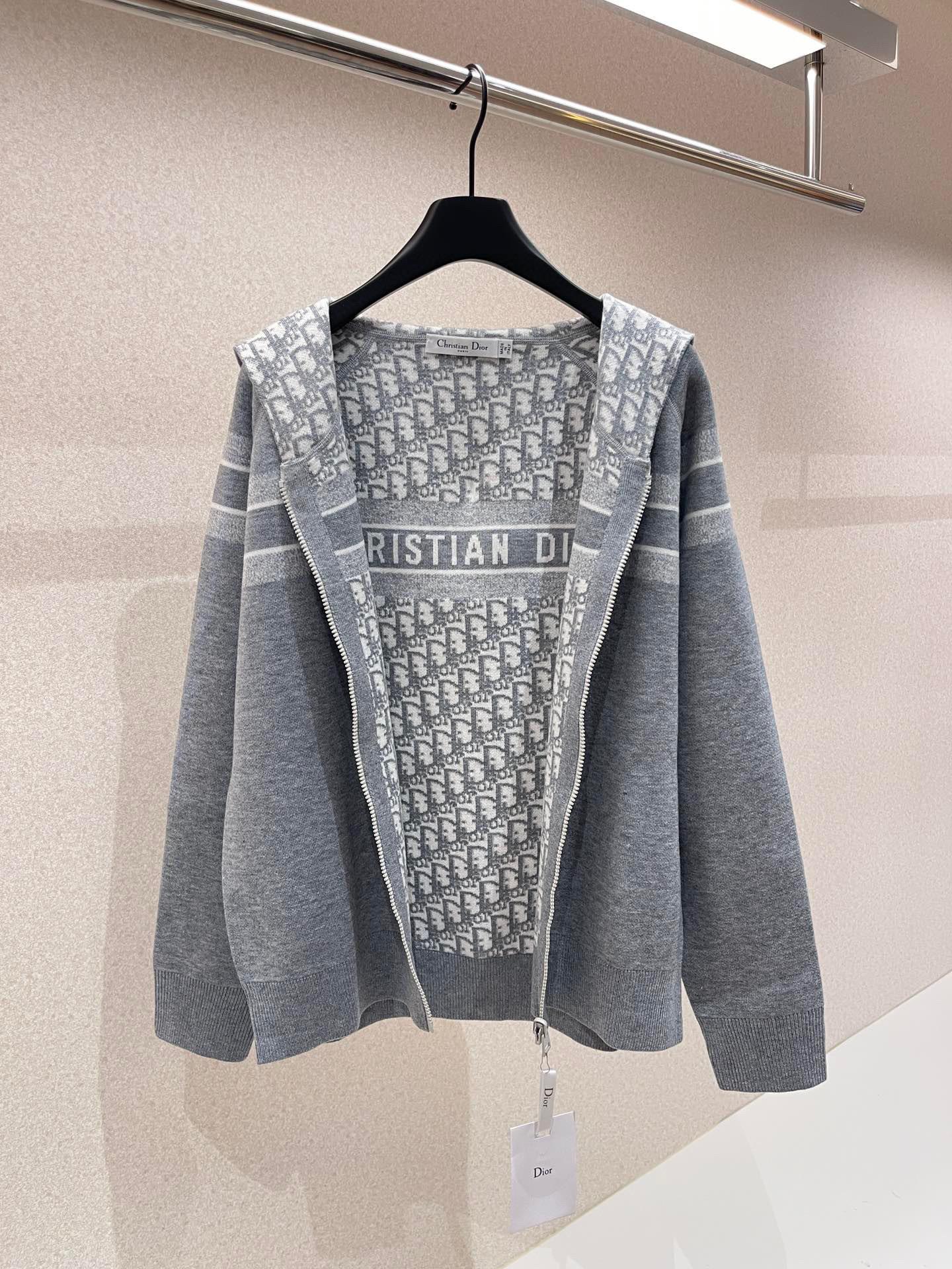 Кофта Dior 