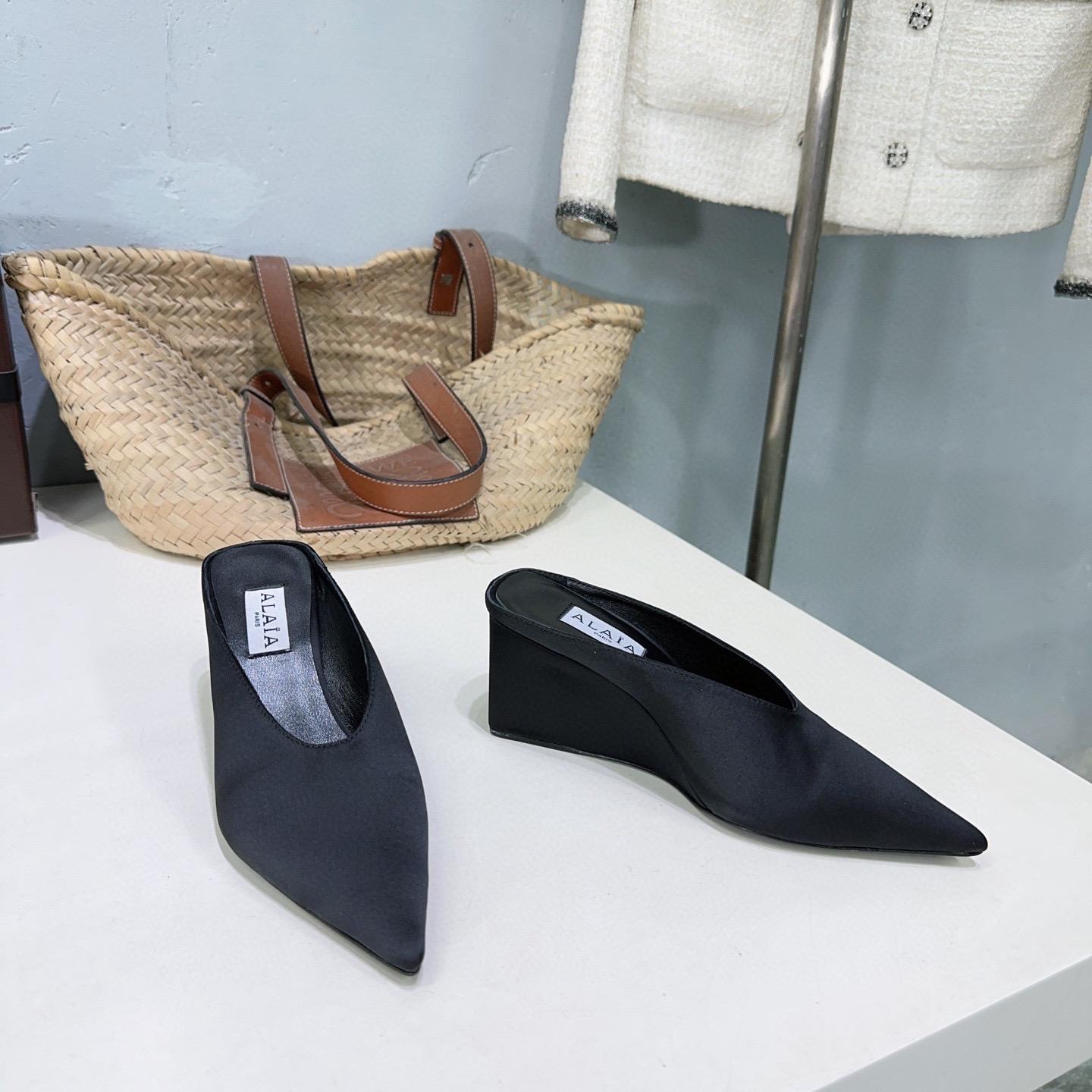 Туфли Alaia