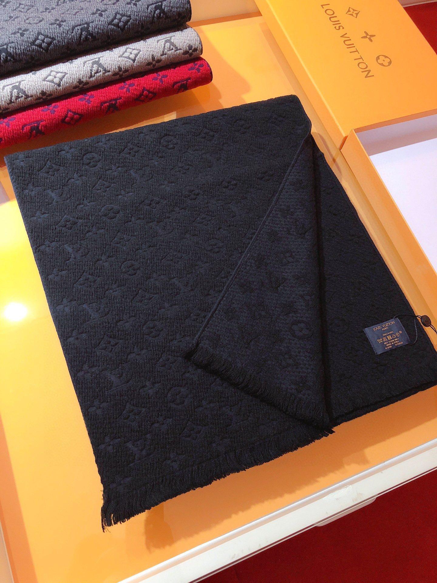 Шарф Louis Vuitton 