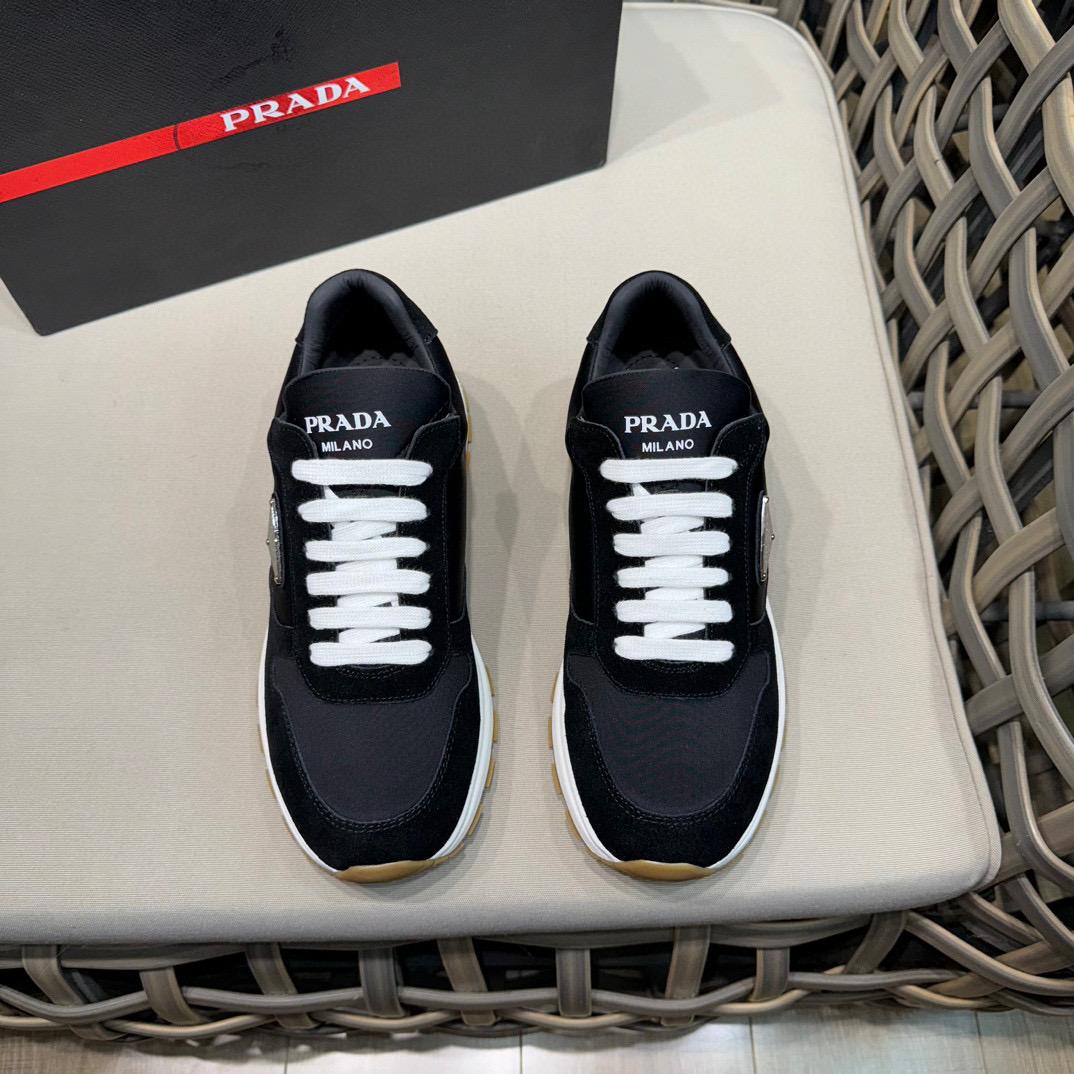Кроссовки Prada 