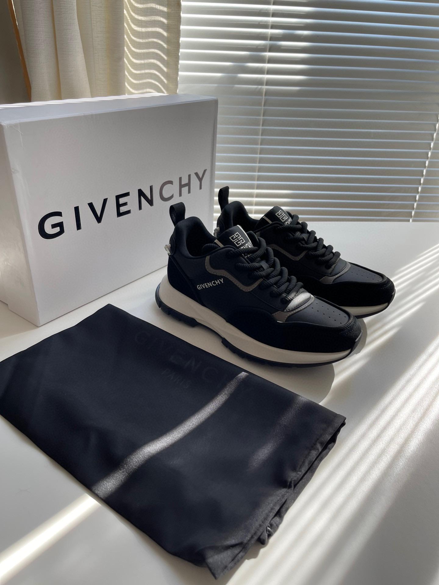 Кроссовки Givenchy 