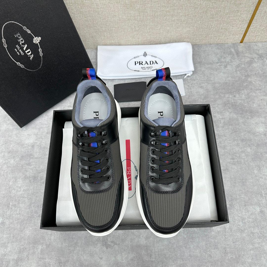 Кроссовки Prada 