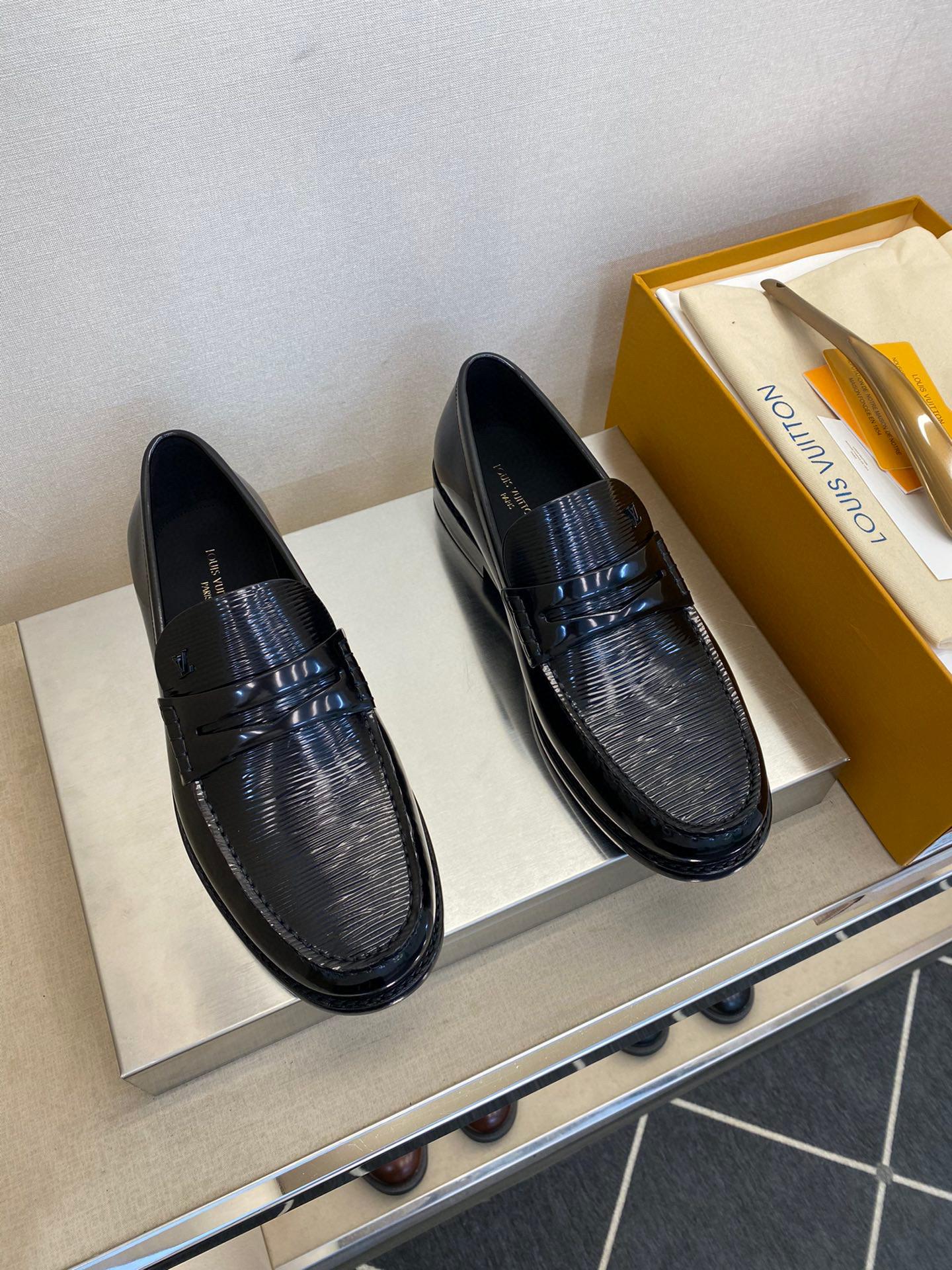 Лоферы Louis Vuitton 