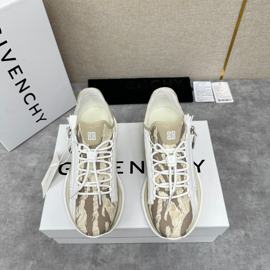 Кроссовки Givenchy 