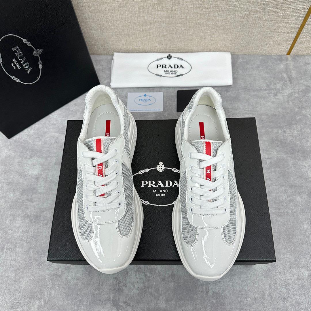 Кроссовки Prada