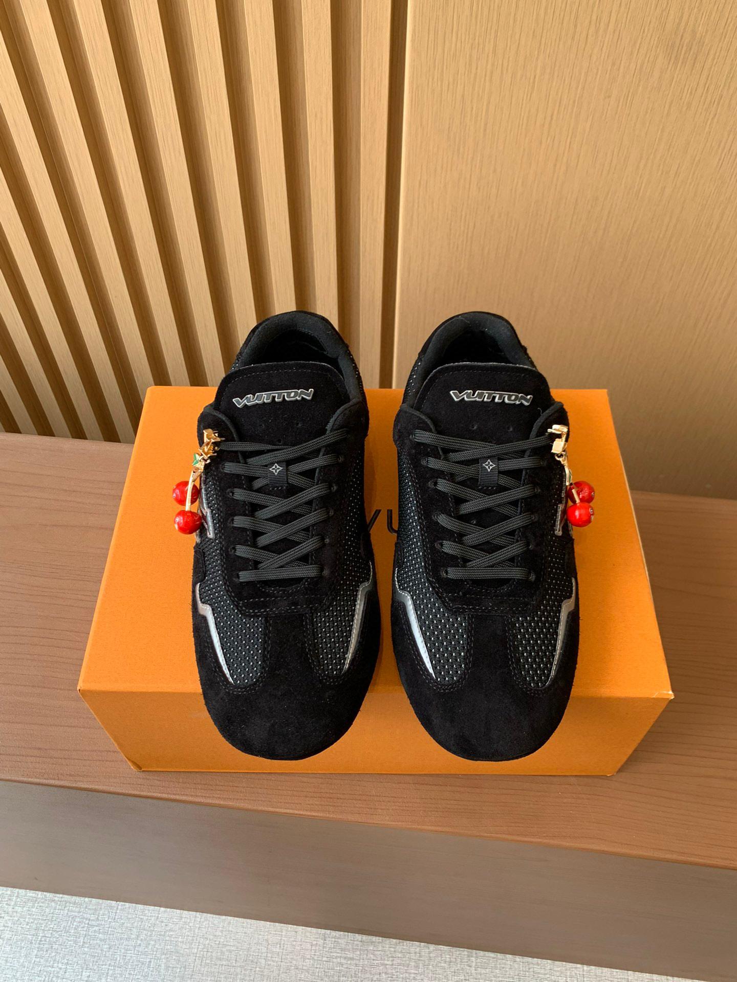 Кроссовки Louis Vuitton 